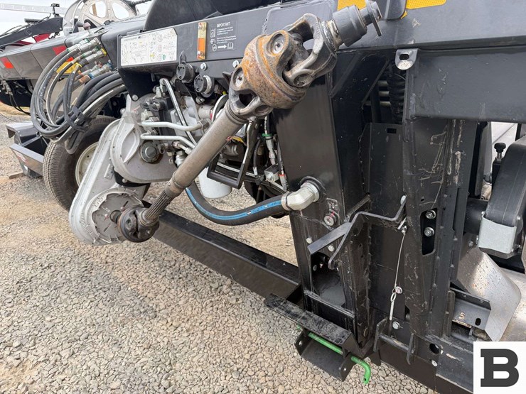 2023-mac-don-fd240-image-17