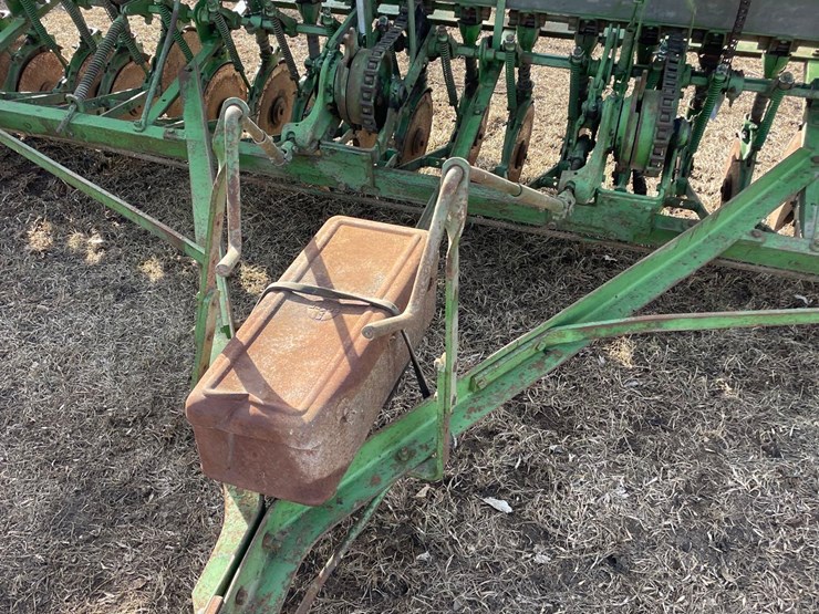 john-deere-grain-drill-image-5