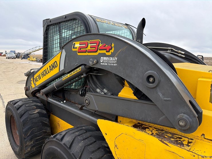 2018-new-holland-l234-image-9