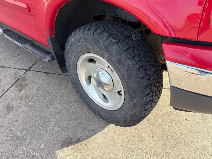 2001-ford-f150-image-14