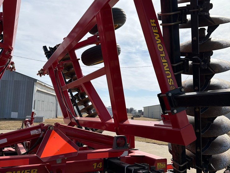 2008-sunflower-1435-image-27