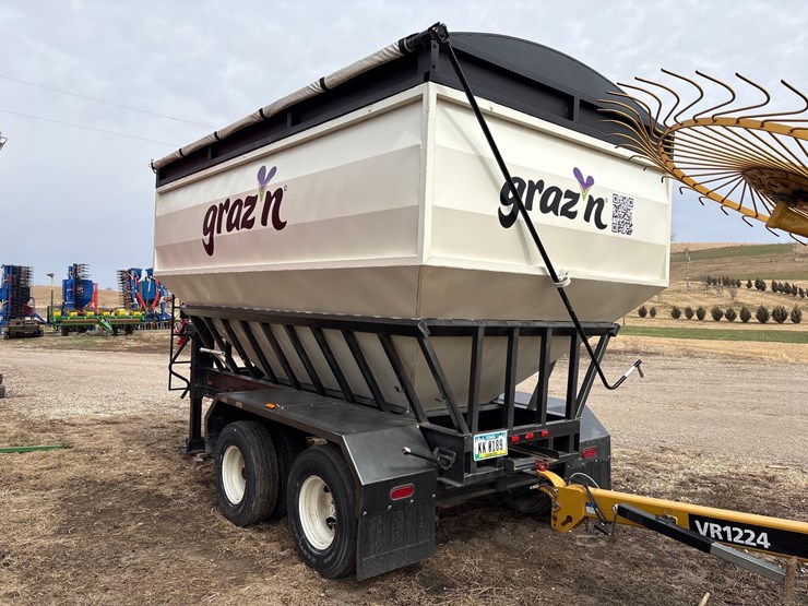 triple-r-500bu-gooseneck-hopper-trailer-image-3