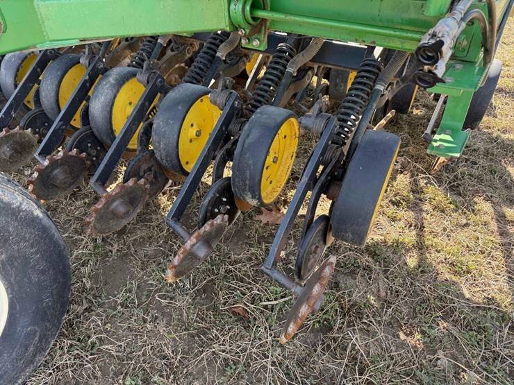 john-deere-750-image-20