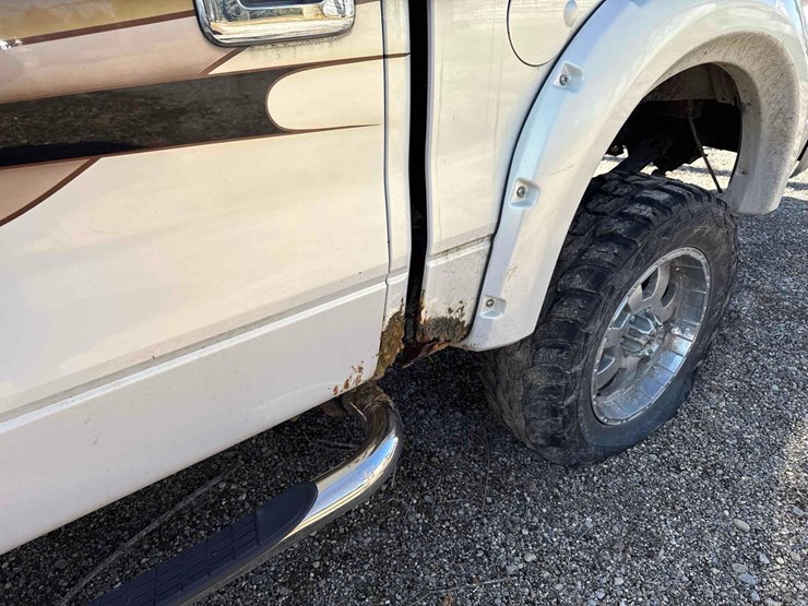 2011-ford-f150-image-14