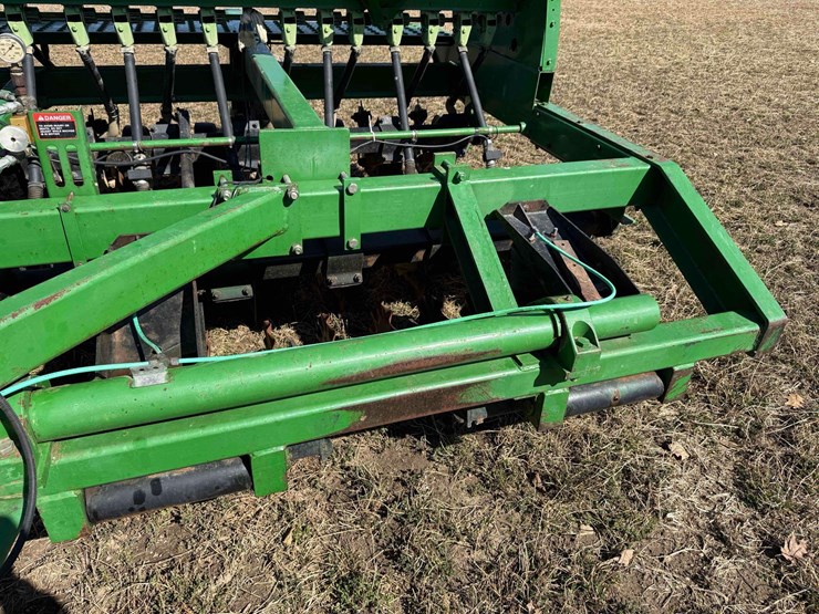 john-deere-750-image-12