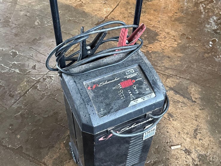 schumacher-battery-charger-image-1