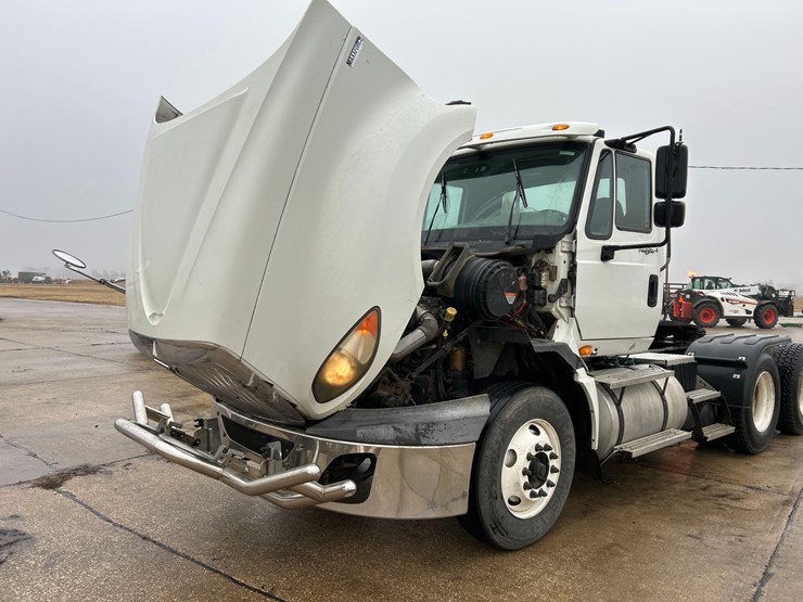 2011-international-prostar-image-50