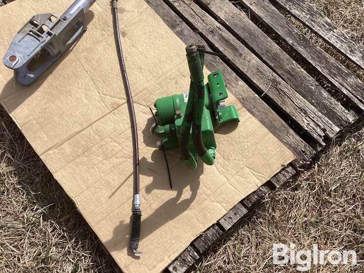 john-deere-8110-image-11