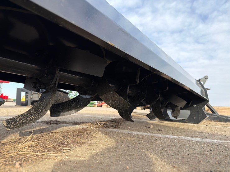 2025-wolverine-86”-skidloader-tiller-image-10