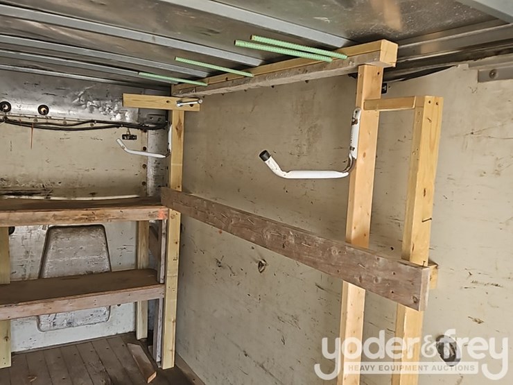 2002-ford-e450-image-8