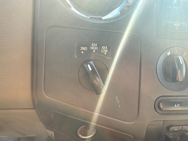 2008-ford-f350-image-41