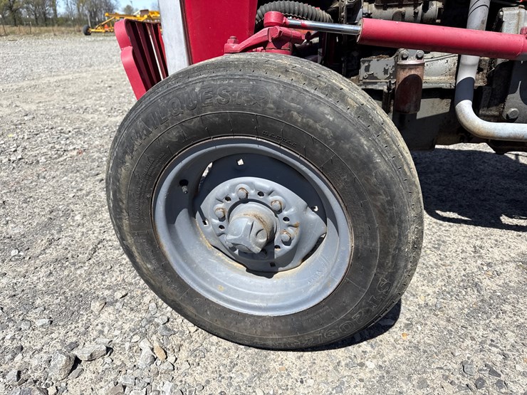 massey-ferguson-230-image-13