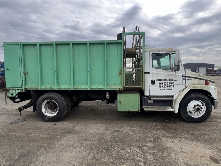 1998-freightliner-fl70-image-3