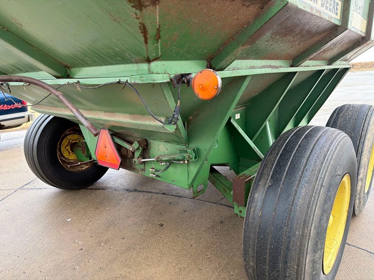 john-deere-650-image-22