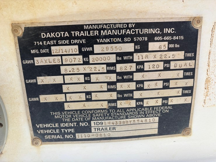 2011-dakota-gravel-trailer-image-2