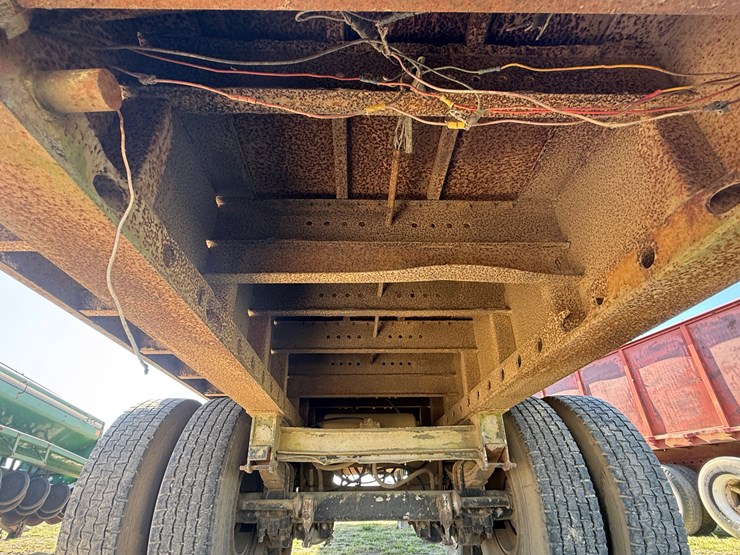 1965-trailmobile-trailer-image-15