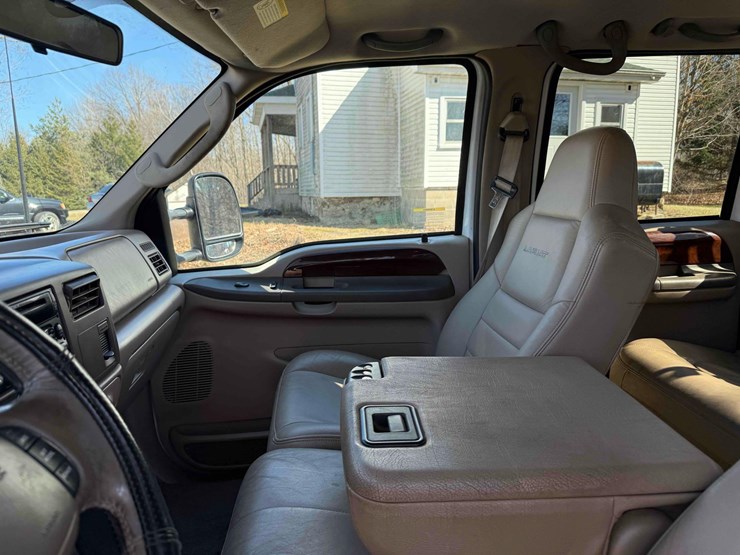 2003-ford-f250-lariat-image-32