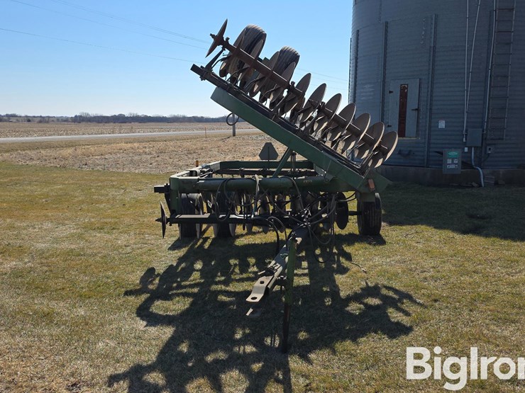 john-deere-220-image-2