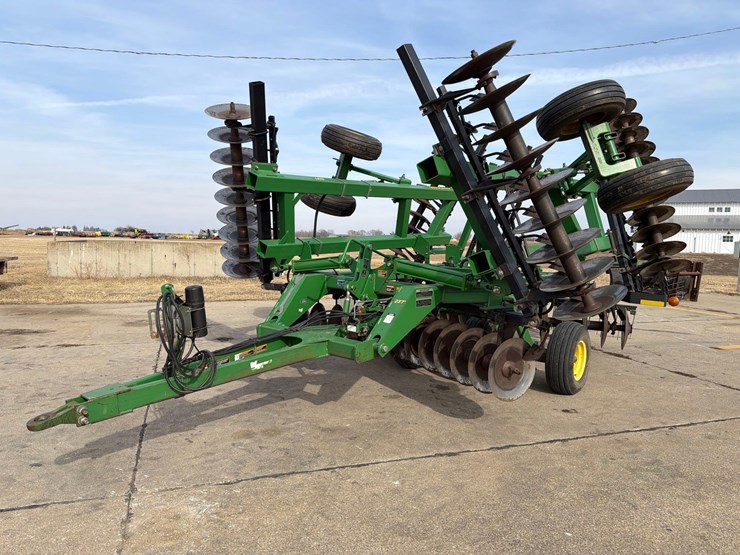 john-deere-637-image-2