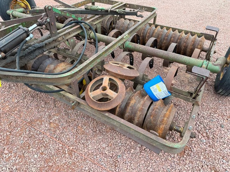 10-john-deere-10-image-14