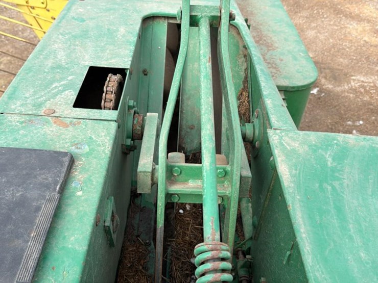 john-deere-328-image-26