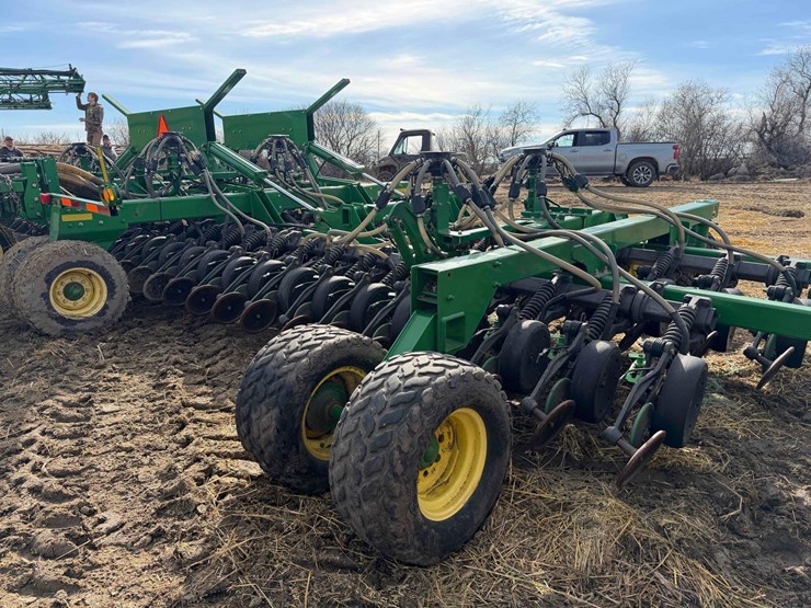 2011-john-deere-1890-image-9