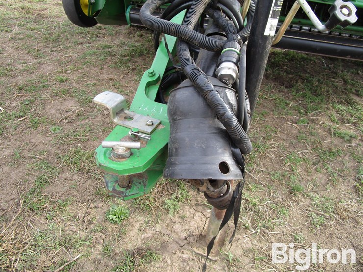 john-deere-568-image-9