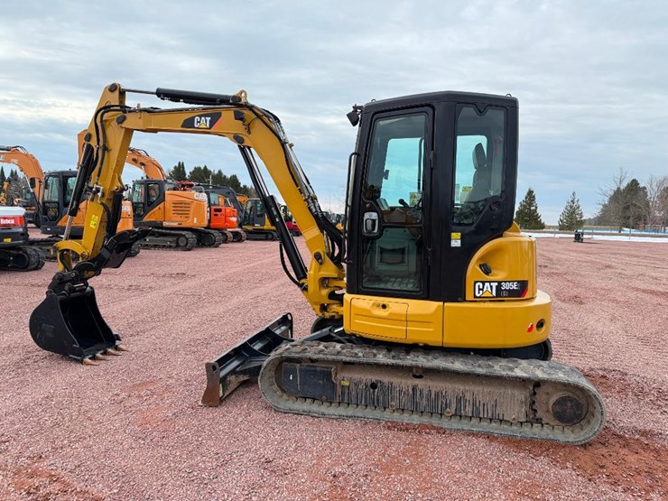 caterpillar-305e2-cr-image-5