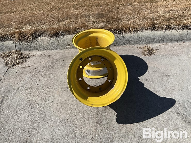 john-deere-8-image-2