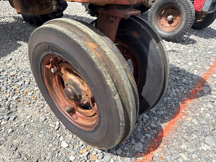 #75-•-mccormick-farmall-450-tractor-933-inv#-42875-image-24