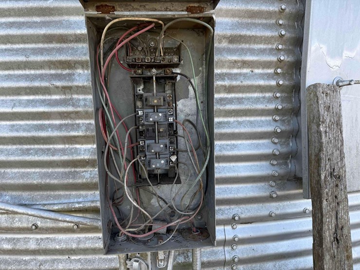 10,000-bushel-grain-bin-image-8