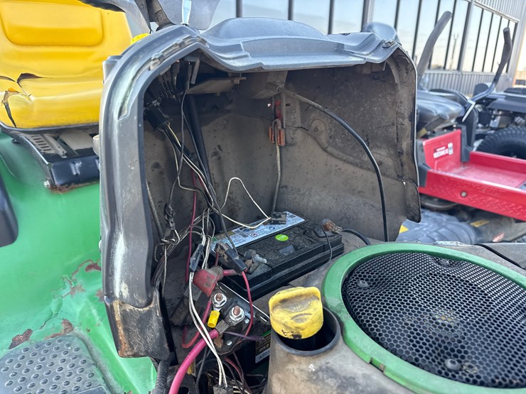 john-deere-145-image-15