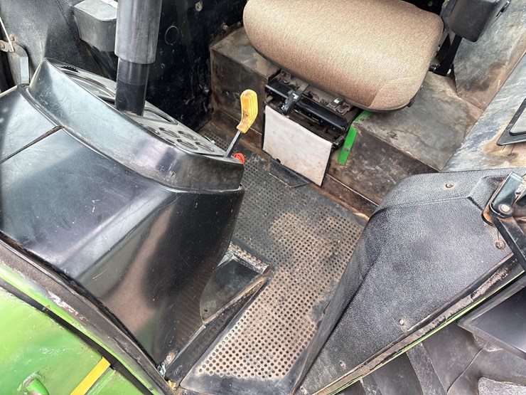 john-deere-4030-image-37