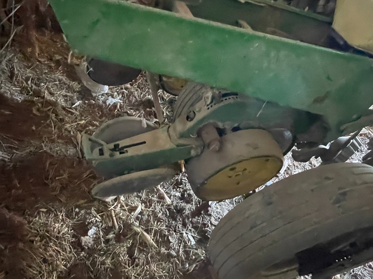 john-deere-7200-image-22