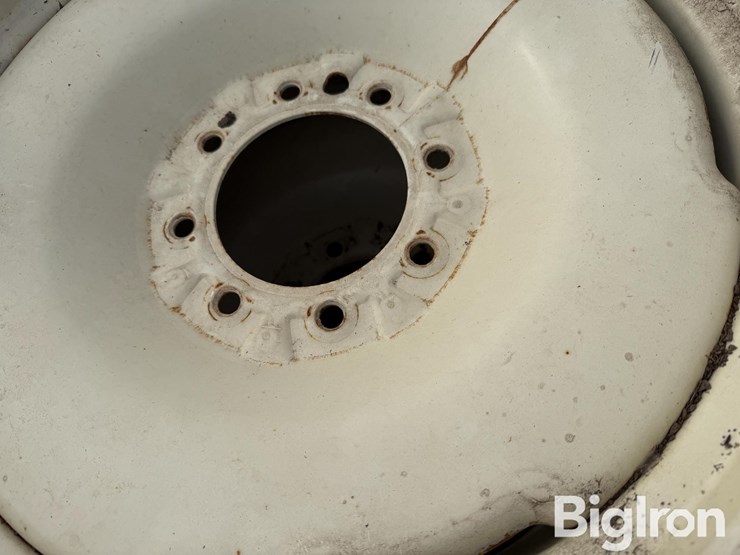 11.2-24-pivot-tires-&-rims-image-15