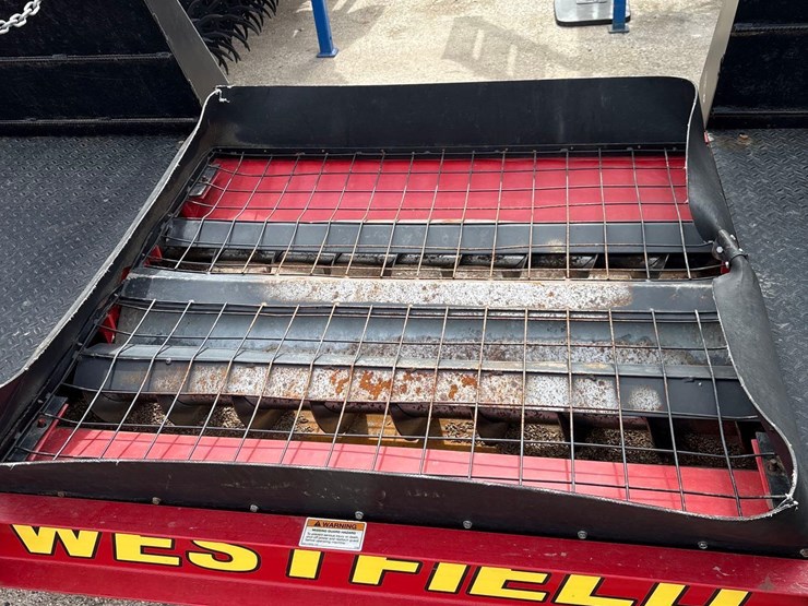 westfield-drive-over-pit-image-19