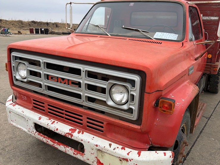 1974-gmc-5000-image-13