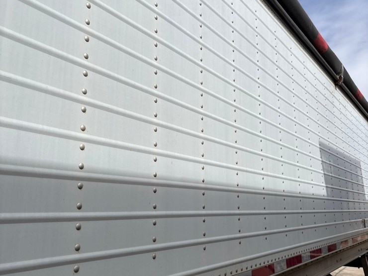 2014-wilson-grain-trailer-image-44