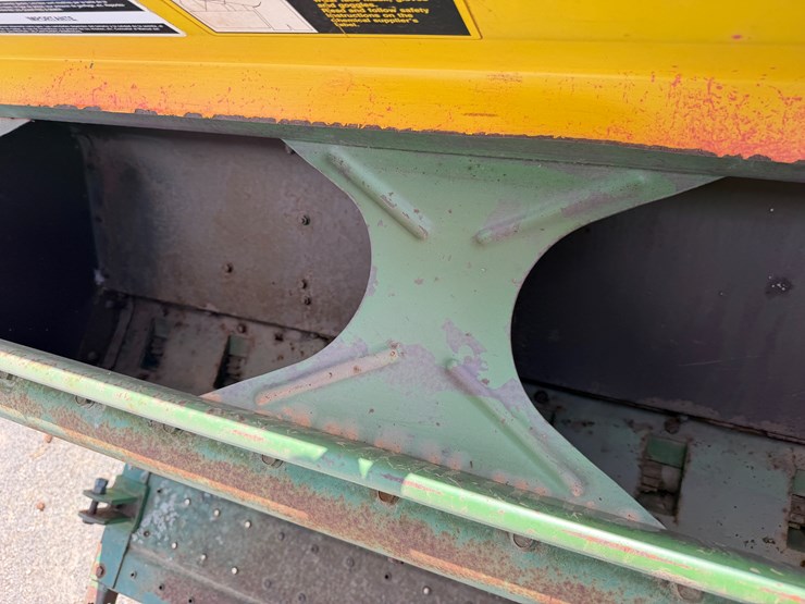 john-deere-520-image-21