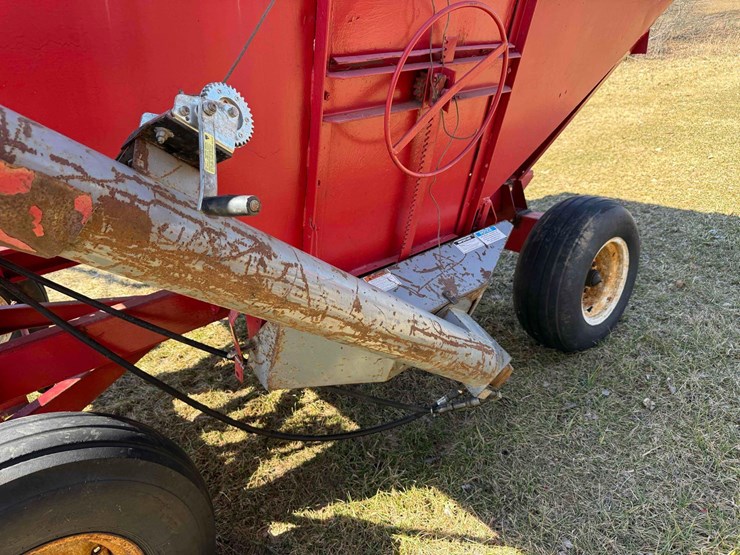 gravity-wagon-with-auger-image-6