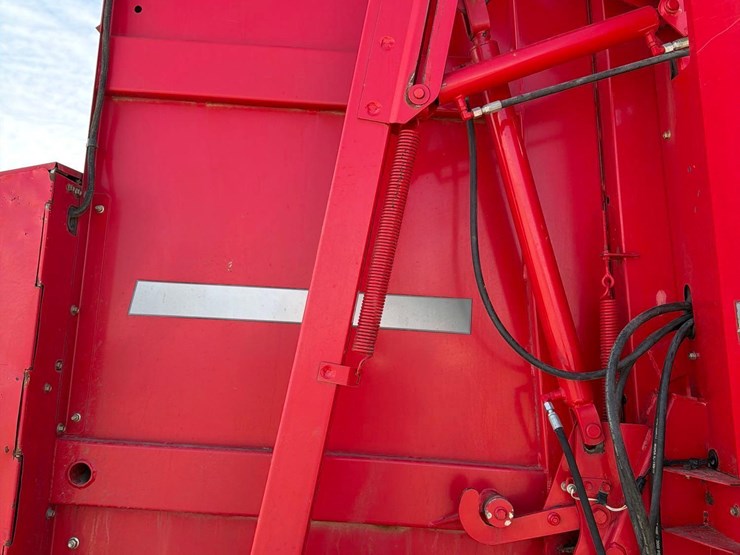 massey-ferguson-2856a-image-43