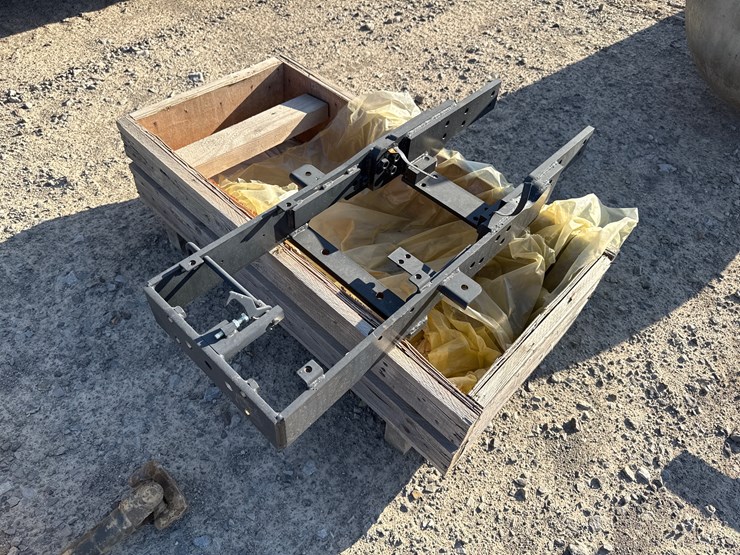 #35076-•-front-tractor-frame-inv#-35076-image-4