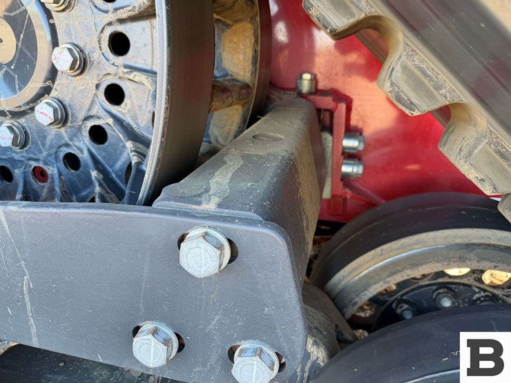 2024-case-ih-5250-image-79