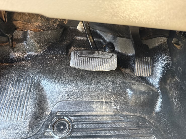 2022-ford-f250-image-29