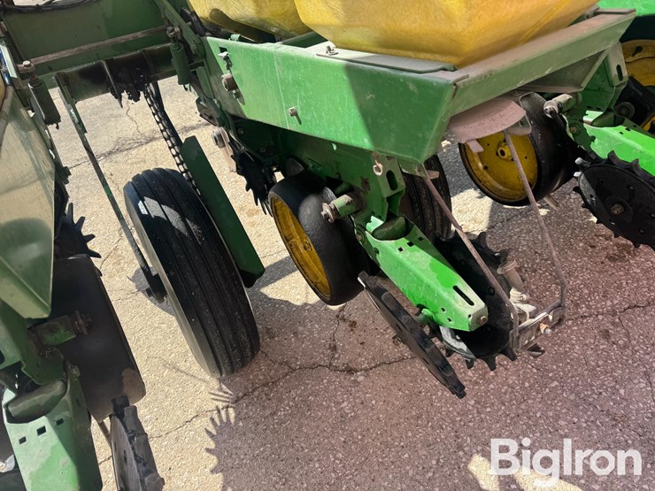 john-deere-7000-image-18