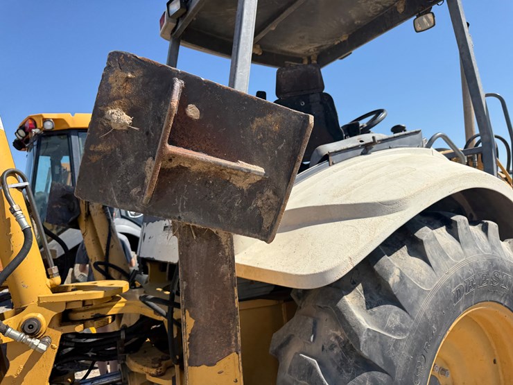 new-holland-555e-image-26