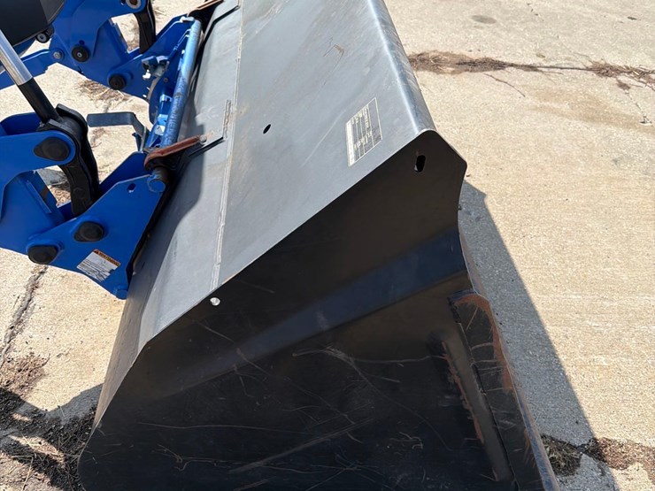 2013-new-holland-855tl-image-15