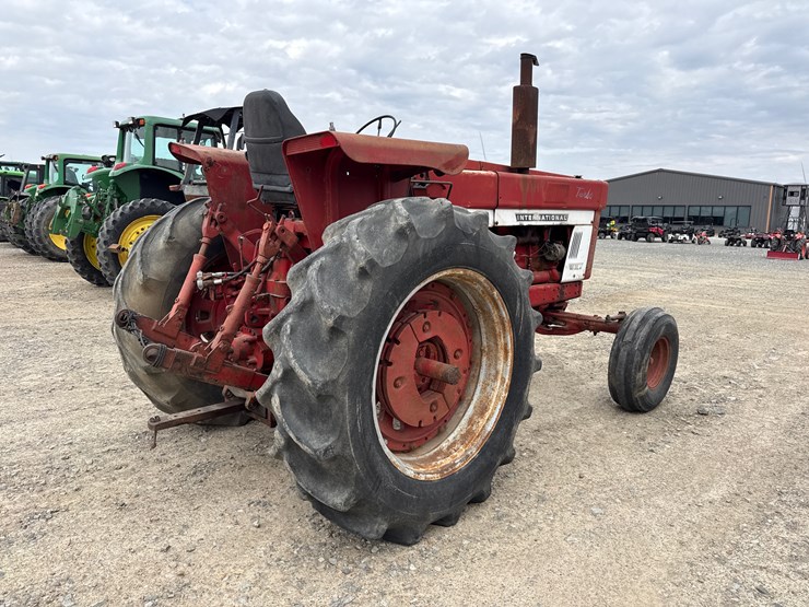 international-1400-image-3