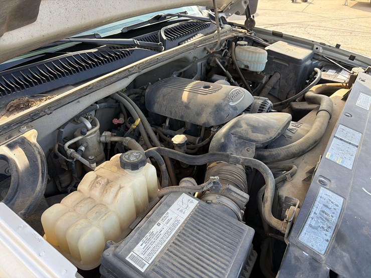 2005-chevrolet-k2500-image-52