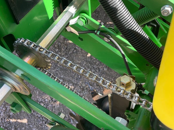 2012-john-deere-1760-image-43